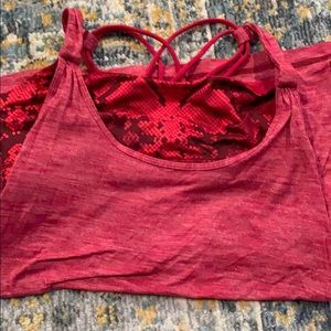 Women’s Lululemon workout tank top.
